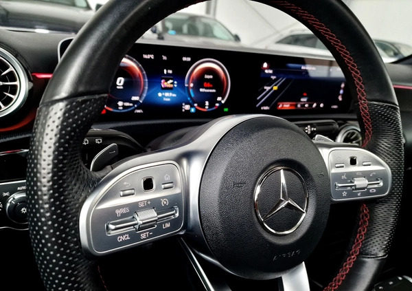 Mercedes-Benz Klasa A cena 123900 przebieg: 30000, rok produkcji 2019 z Goleniów małe 781